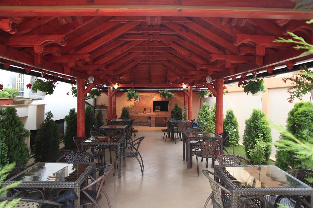 Hotel Cristal Năvodari Esterno foto