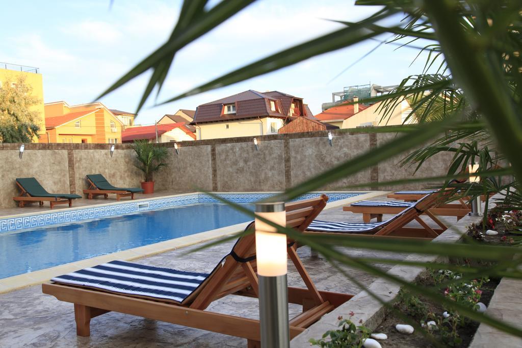 Hotel Cristal Năvodari Esterno foto